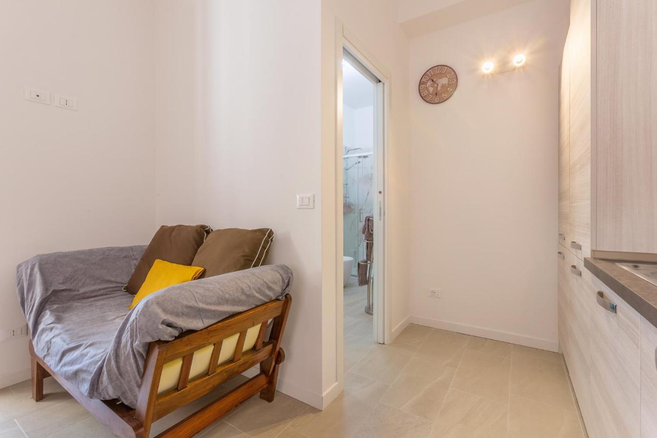 San Donato Fiere Essential Apartment W/Parking Bologna Eksteriør bilde
